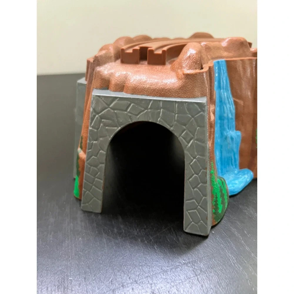 Imaginarium Thomas & Friends Mountain Waterfall Tunnel Sound Track Brown - 2pc